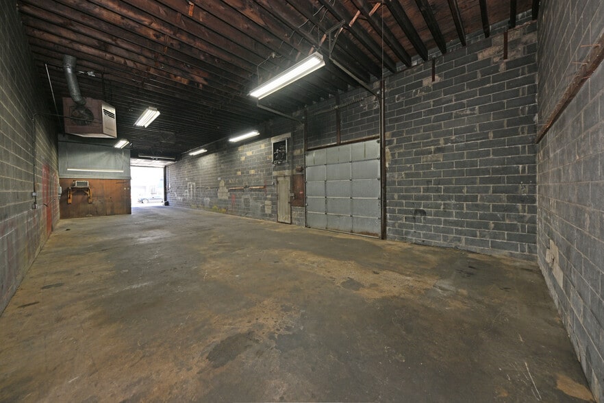 More Photos Of 72 Illinois Ave, Paterson Warehouse For Sale