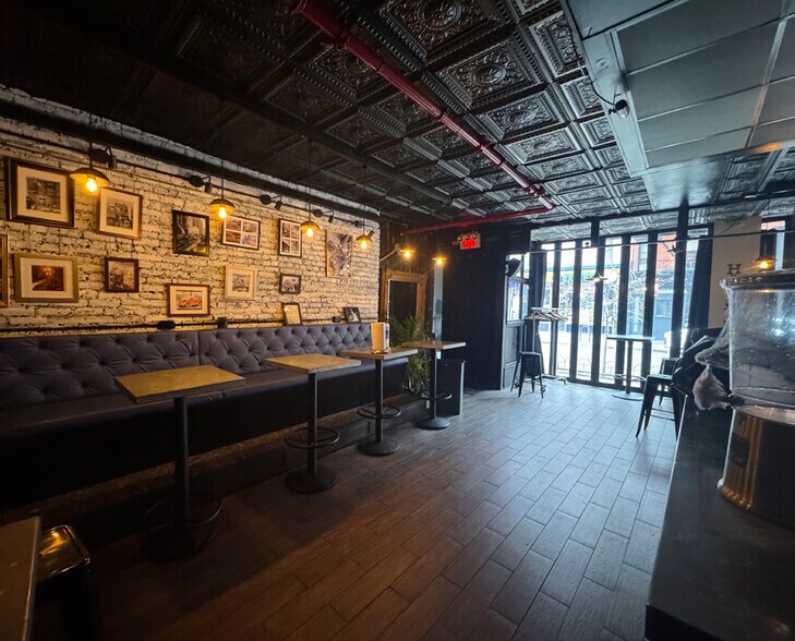 More Photos Of 240 E 4th St, New York Apartments For Lease
