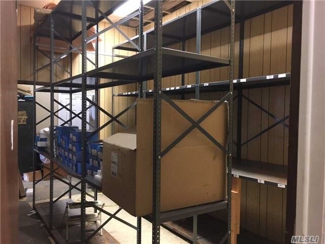 More Photos Of 16 McCarthy Rd, Island Park Warehouse For Lease