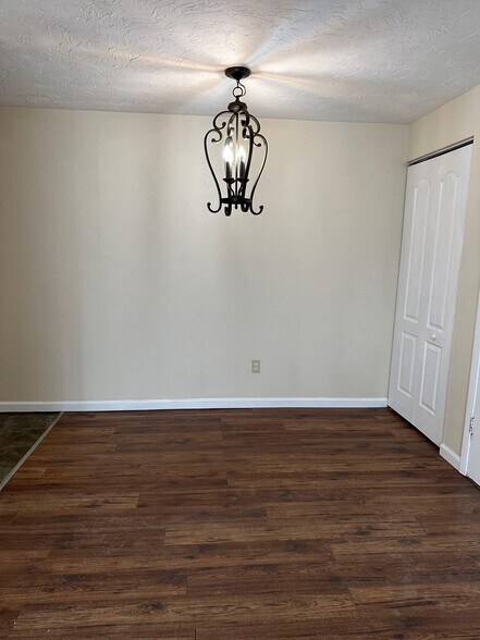 More Photos Of 1545 Kansas Ave, Lorain Apartments For Sale