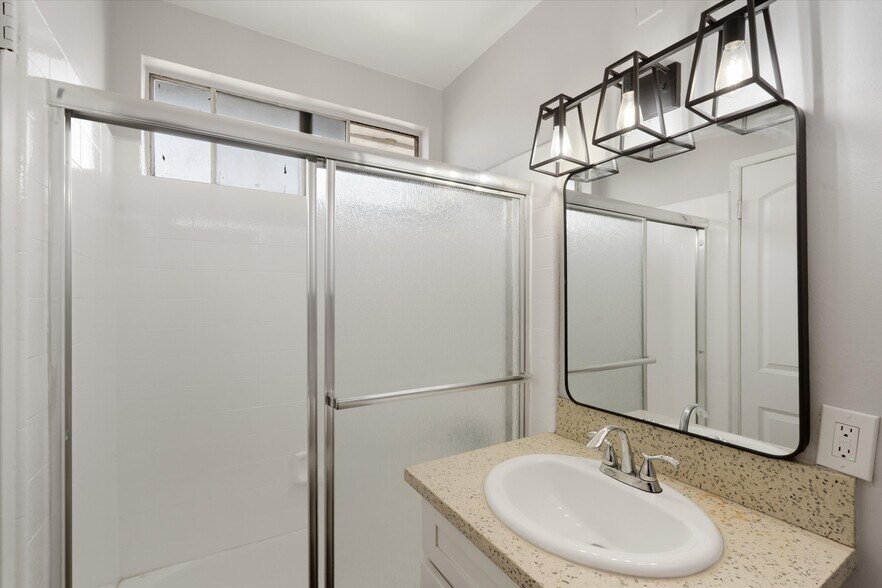 More Photos Of 1911 W 2nd St, Los Angeles Apartments For Sale