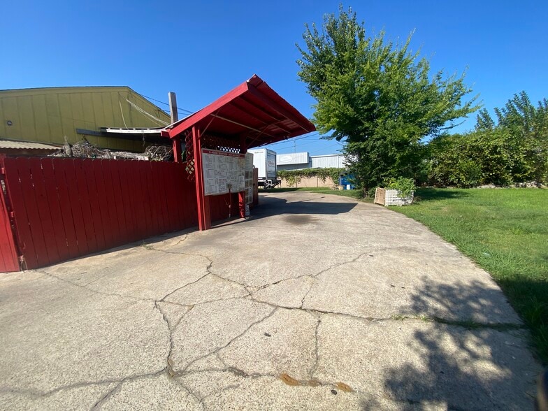 More Photos Of 5540 College St, Beaumont Fast Food For Sale