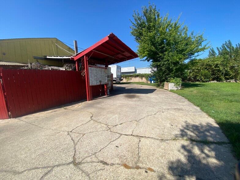 More Photos Of 5540 College St, Beaumont Fast Food For Sale