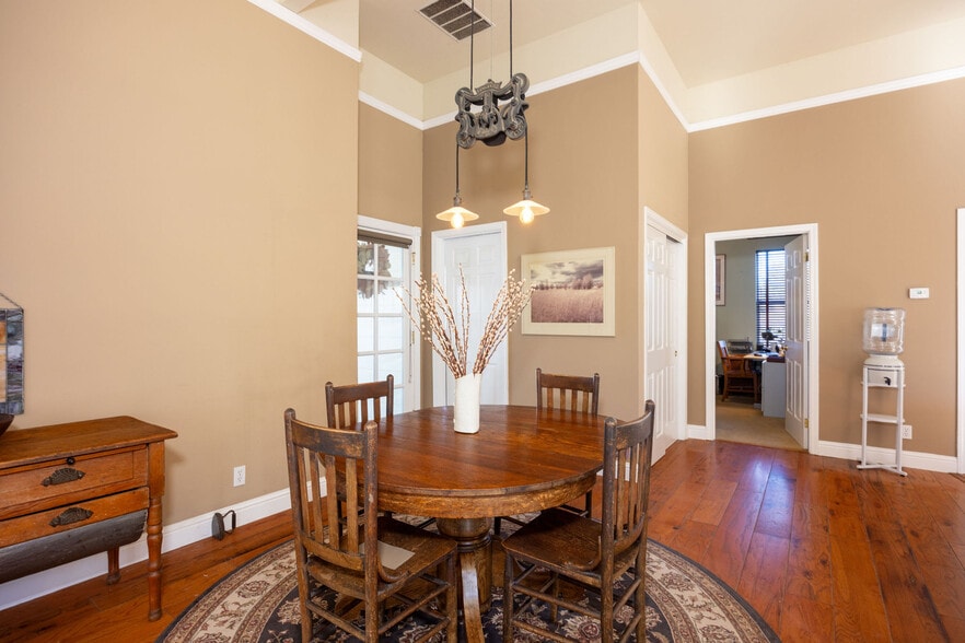 More Photos Of 393 Stage Rd, Pescadero Hospitality For Sale