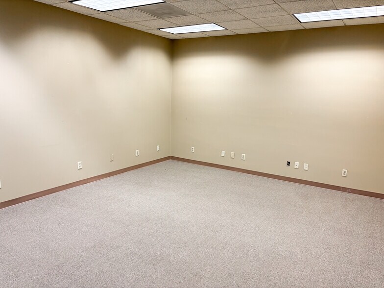 More Photos Of 4021 84th St, Lubbock Loft Creative Space For Lease