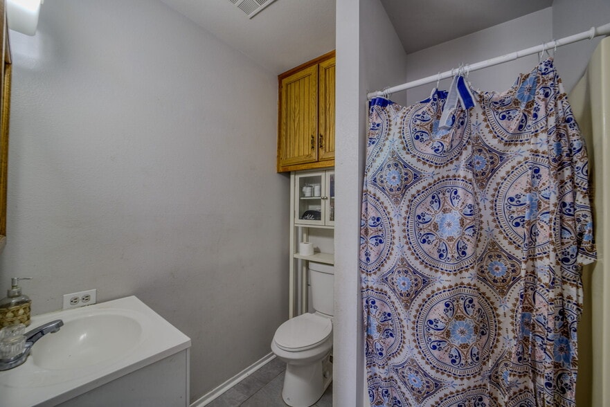 More Photos Of 5201 S Highway 95, Fort Mohave Storefront Retail Office For Sale