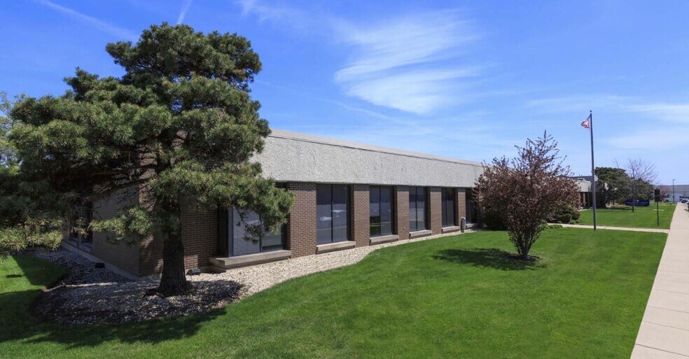 Primary Photo Of 1500-1530 Morse Ave, Elk Grove Village Warehouse For Lease