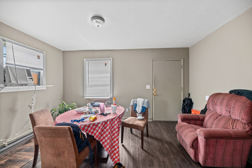 More Photos Of 3211 Spruill Ave, North Charleston Apartments For Sale