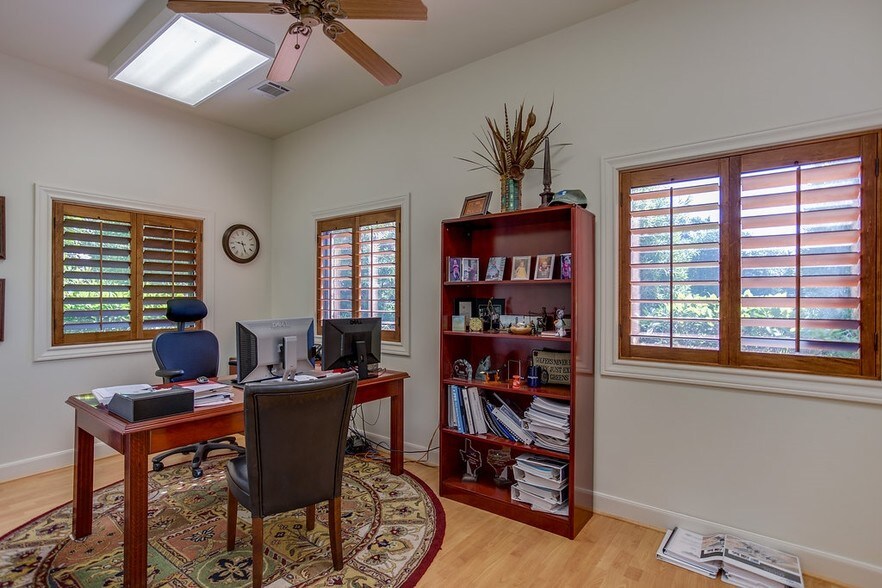 More Photos Of 403 Corporate Woods Dr, Magnolia Medical For Lease