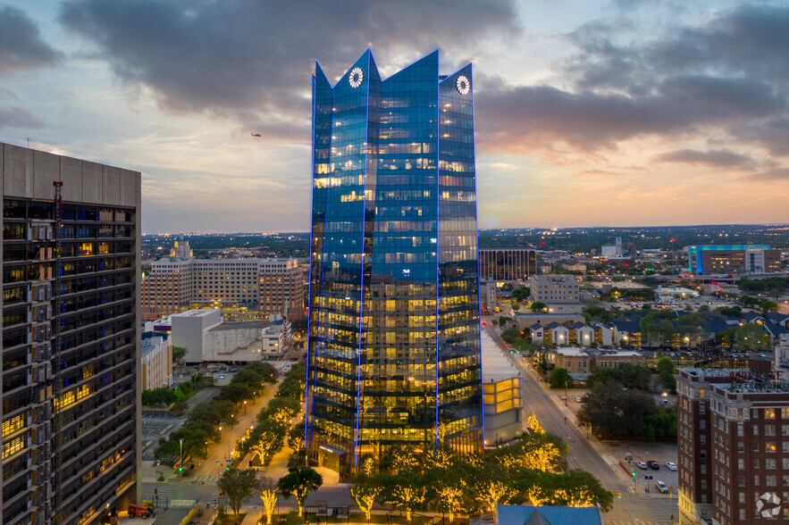 Primary Photo Of 111 W Houston St, San Antonio Office For Lease