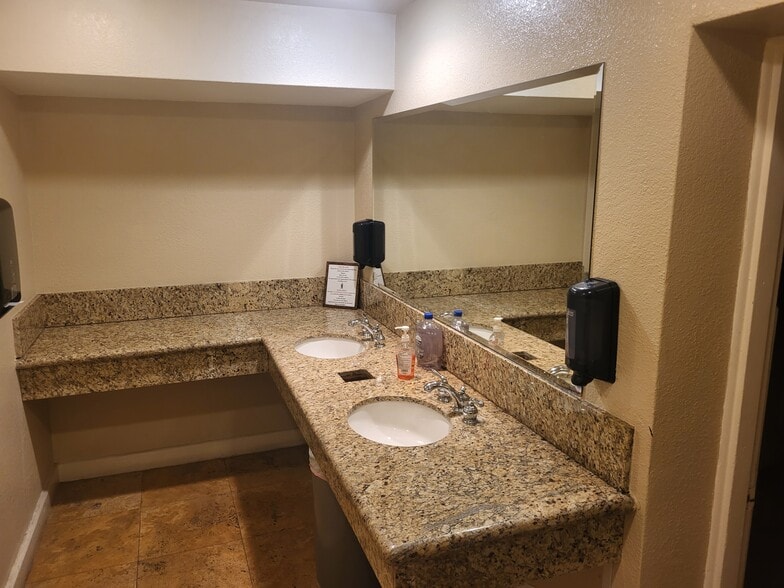 More Photos Of 308 N Main St, Santa Ana Religious Facility For Sale