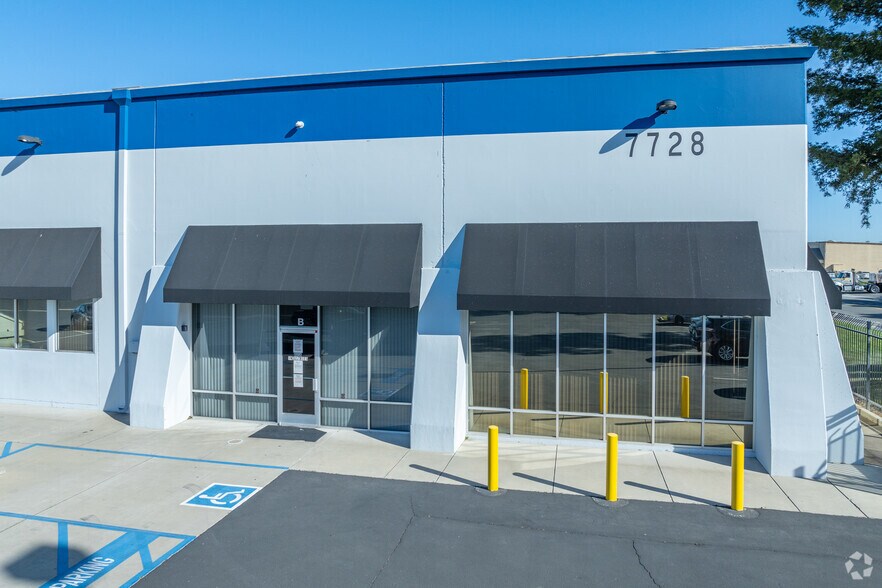 More Photos Of 7728 Wilbur Way, Sacramento Warehouse For Lease