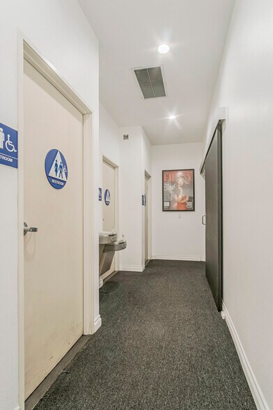 More Photos Of 5142-5144 Lankershim Blvd, North Hollywood Storefront For Sale