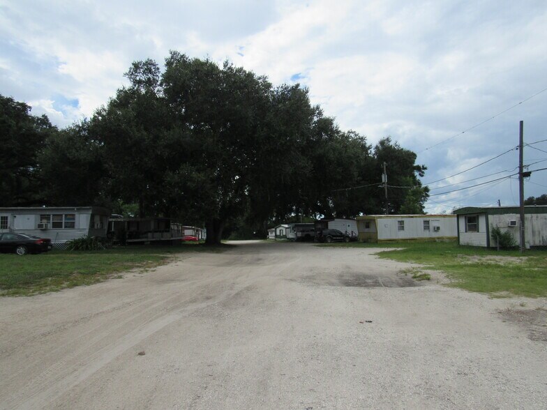 More Photos Of 1014 N Parsons Ave, Seffner Manufactured Housing Mobile Home Park For Sale
