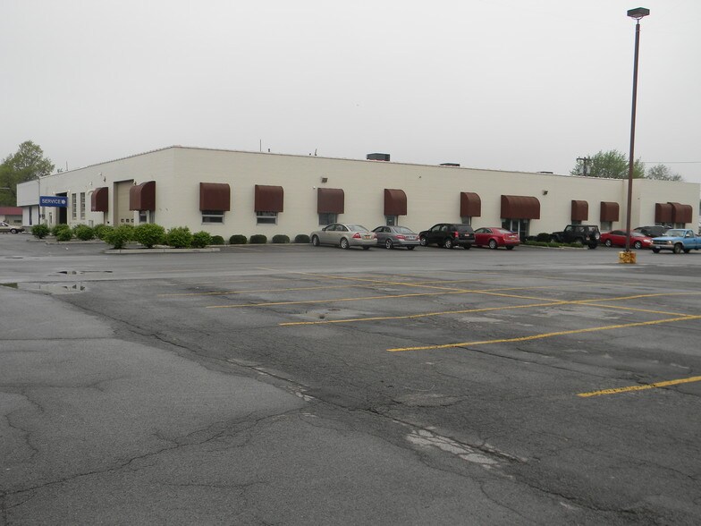 More Photos Of 1212 Abbott Rd, Buffalo Auto Dealership For Lease