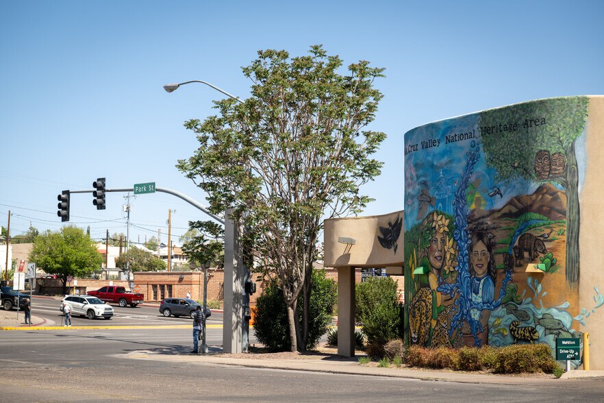 More Photos Of 112 N Grand Ave, Nogales General Retail For Sale