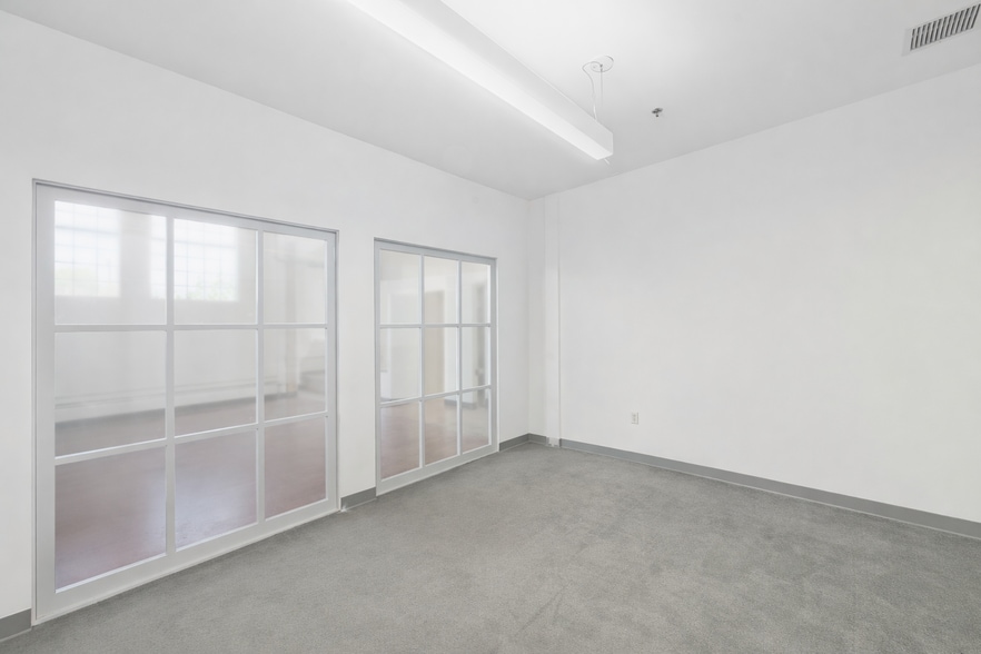 More Photos Of 11751 Mississippi, Los Angeles Office For Sale