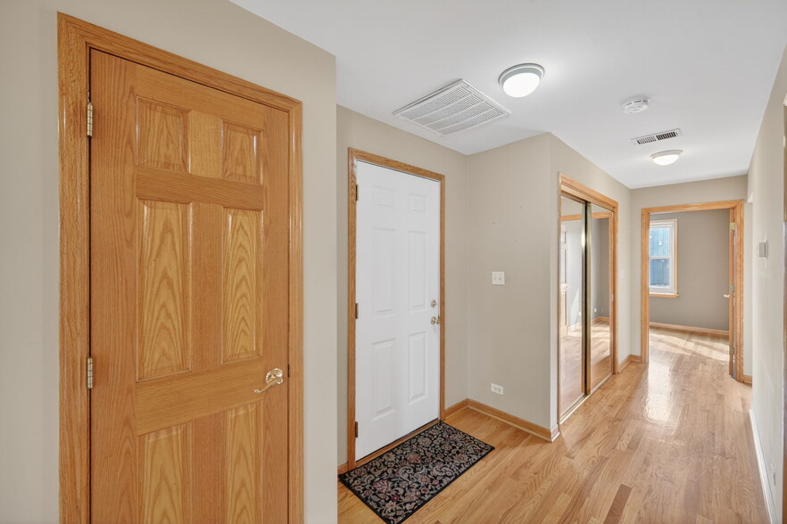 More Photos Of 4369 N Elston Ave, Chicago Specialty For Sale