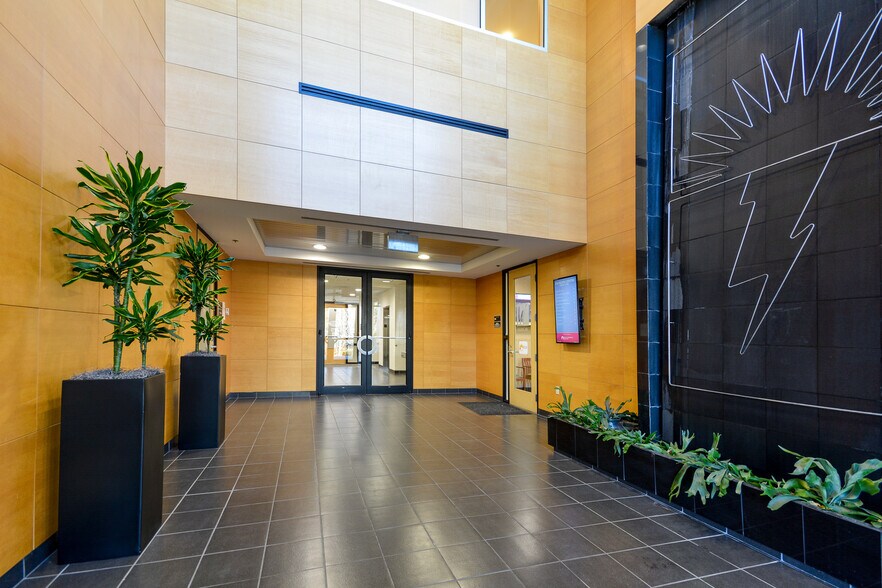 More Photos Of 8315 Cantrell Rd, Little Rock Medical For Lease