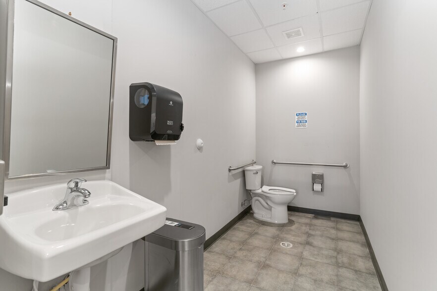 More Photos Of 4640 S University Dr, Davie Medical For Sale