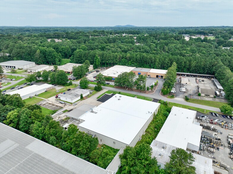 More Photos Of 1850 S Cobb Industrial Blvd, Smyrna Warehouse For Lease