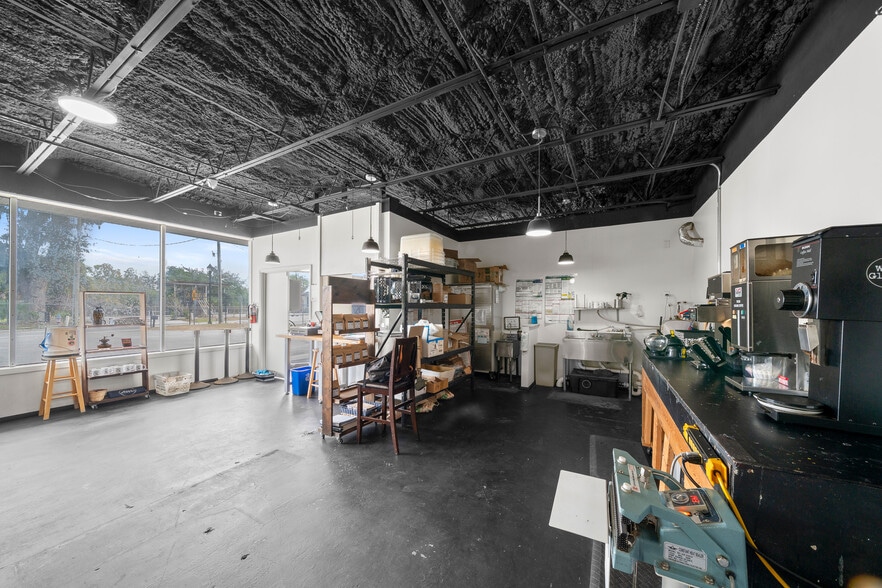 More Photos Of 98 NE 9th St, Ocala Unknown For Lease