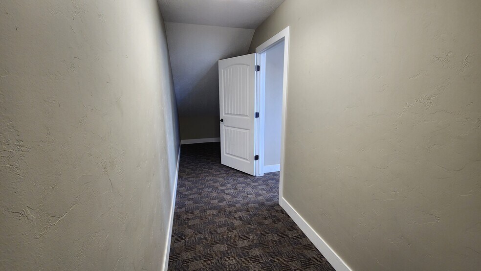 More Photos Of 3946 Professional Way, Idaho Falls Warehouse For Lease