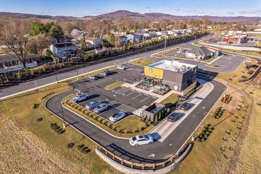 More Photos Of 4614 Penn Ave, Sinking Spring Restaurant For Sale