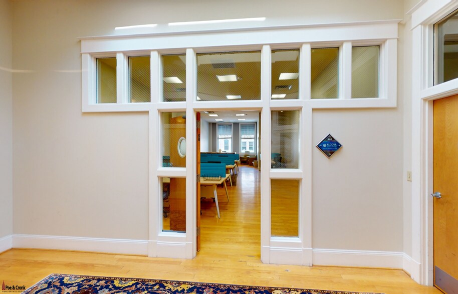 More Photos Of 307 Market St SE, Roanoke Loft Creative Space For Lease