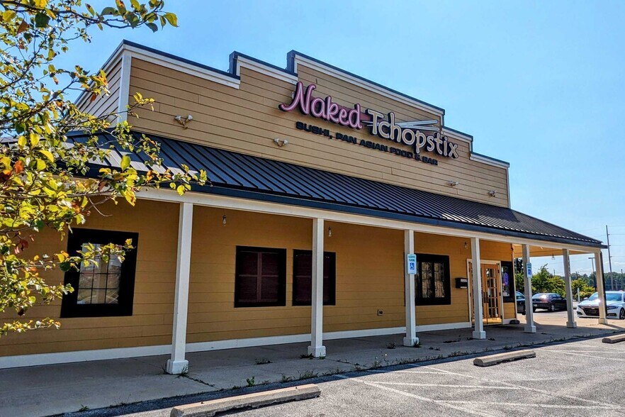 More Photos Of 8607 Us Highway 24 W, Fort Wayne Restaurant For Sale