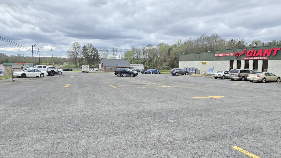 More Photos Of 219 S 2nd St, Central City Freestanding For Sale