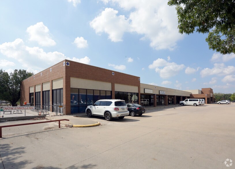Primary Photo Of 2520 E Highway 82, Whitesboro Unknown For Lease