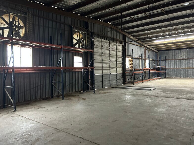 More Photos Of 5568 Ayers St, Corpus Christi Industrial For Sale