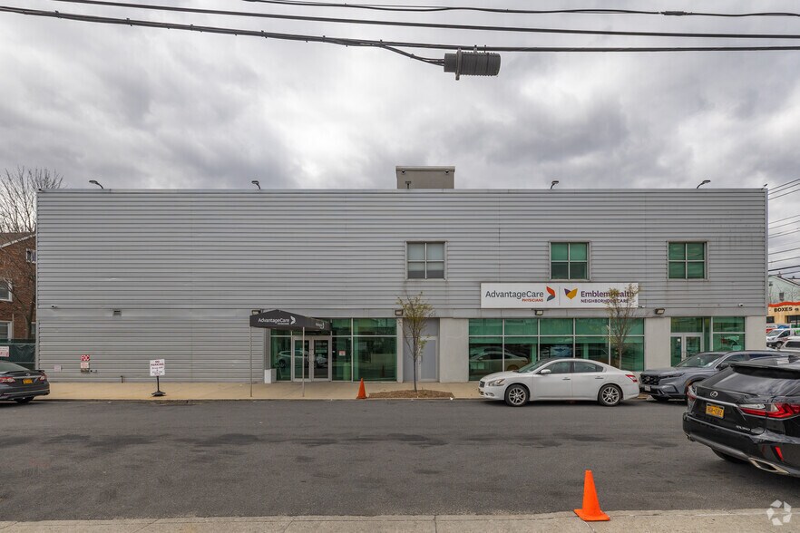 More Photos Of 206-20 Linden Blvd, Cambria Heights Medical For Sale