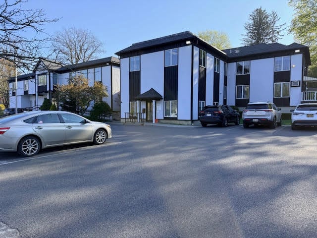 More Photos Of 515-527 Route 22, Pawling Loft Creative Space For Sale