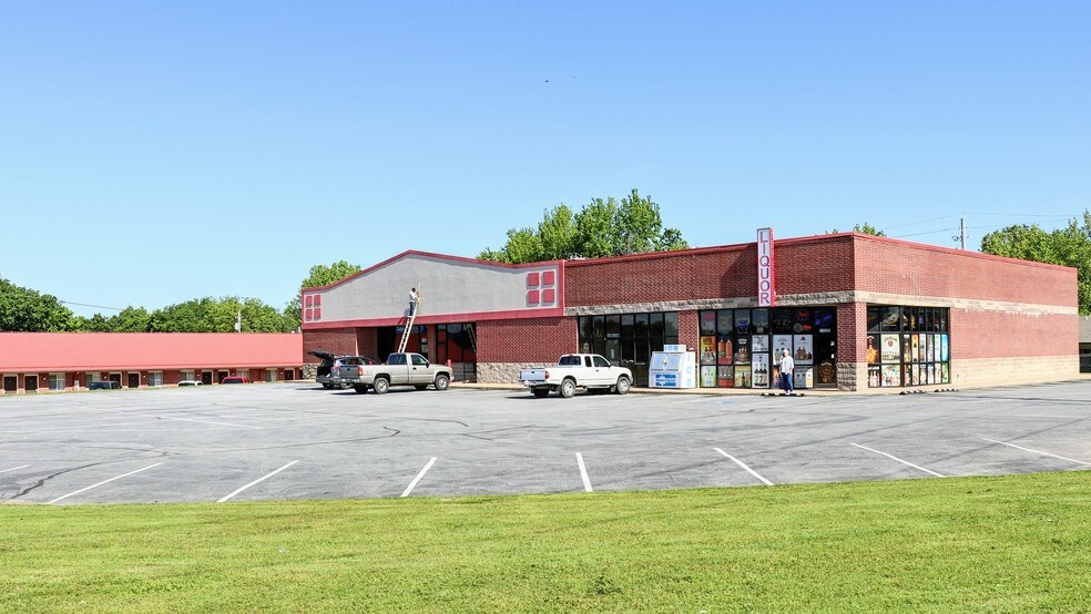 More Photos Of 1701 Highway 412 W, Siloam Springs Freestanding For Lease