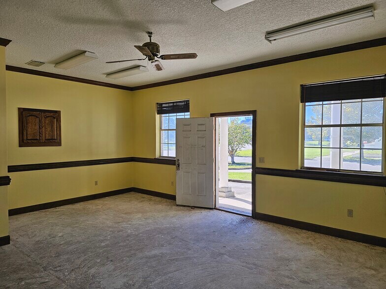 More Photos Of 1103 N Laura St, Jacksonville Medical For Lease