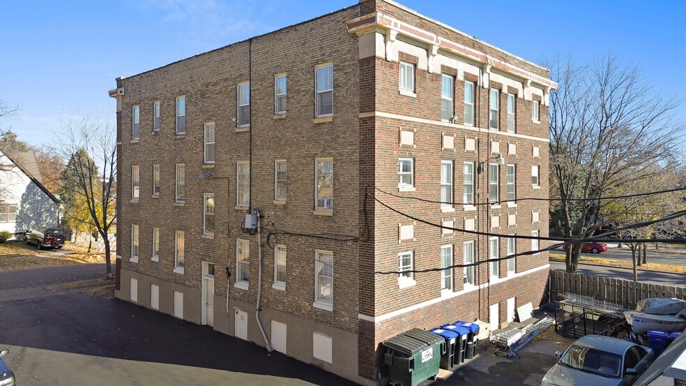 More Photos Of 195 Lexington Pky N, Saint Paul Apartments For Sale