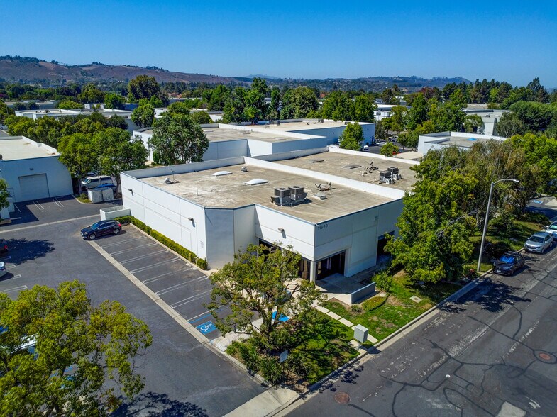 More Photos Of 11990 Hertz St, Moorpark Warehouse For Sale