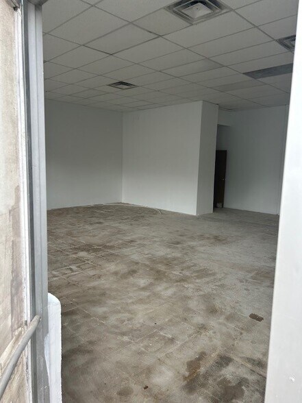 More Photos Of 2300 S Schaefer Hwy, Detroit Storefront For Sale