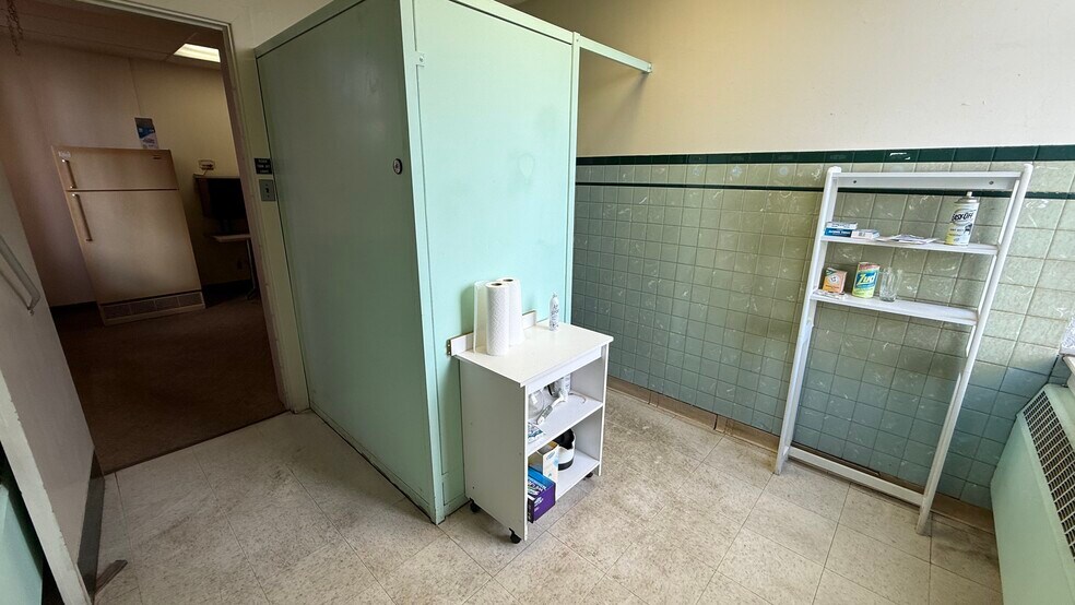 More Photos Of 1350 Balata St, Easton Warehouse For Sale