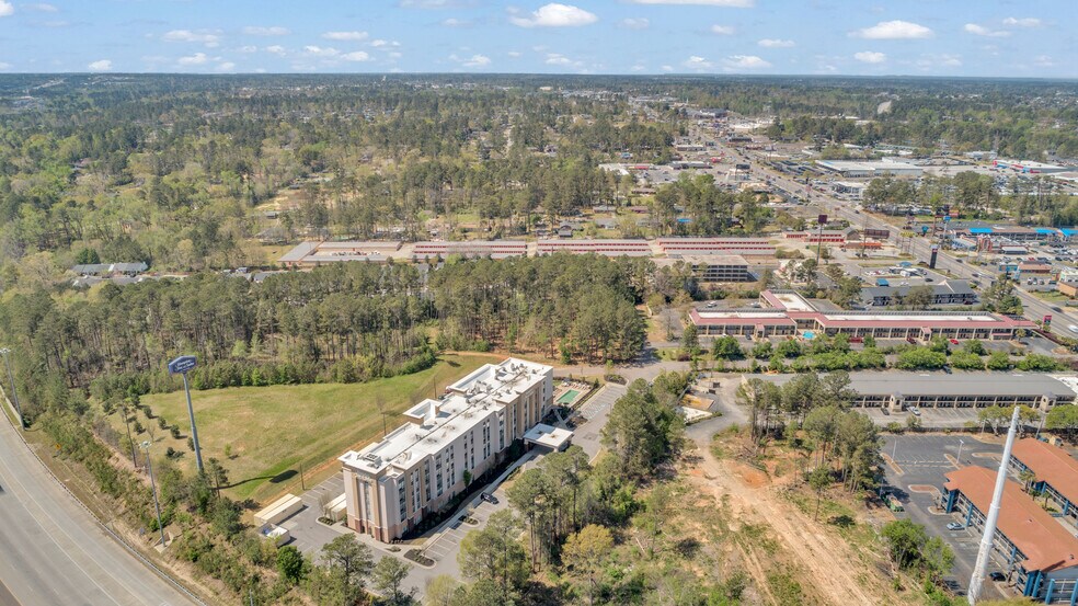 More Photos Of 3030 Washington Rd, Augusta Land For Lease
