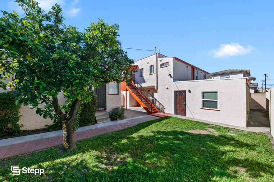 More Photos Of 1817 Stanley Ave, Signal Hill Apartments For Sale