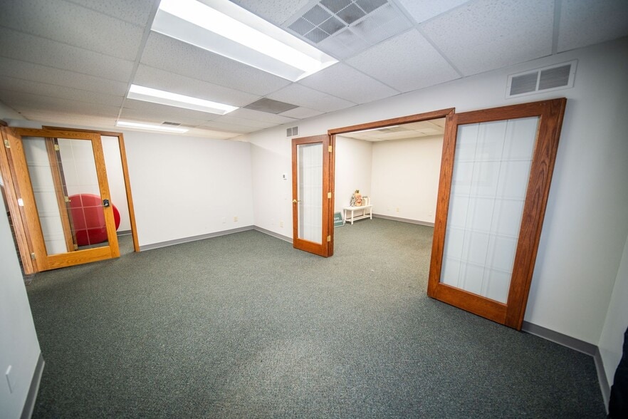 More Photos Of 100 2nd St SE, Stewartville Medical For Lease