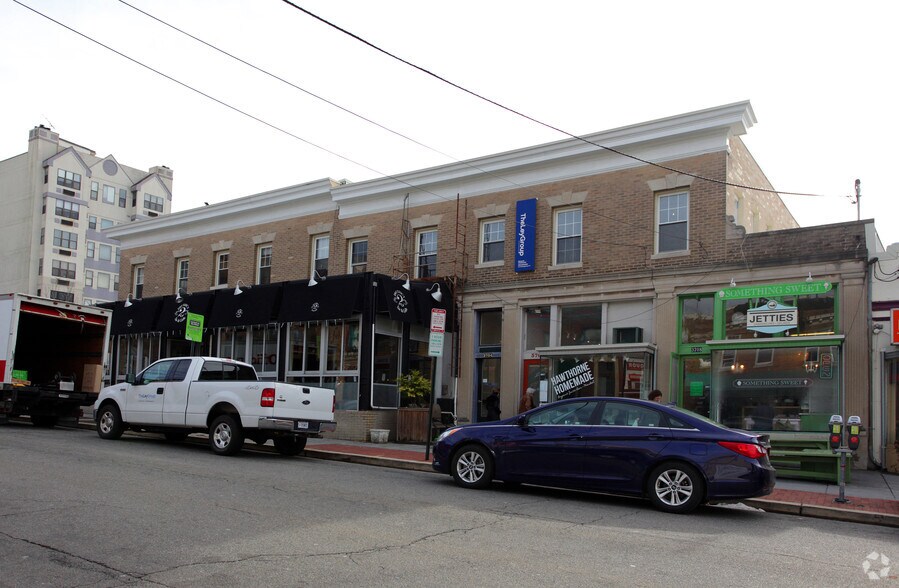 More Photos Of 3232-3238 Wisconsin Ave NW, Washington Storefront Retail Office For Lease