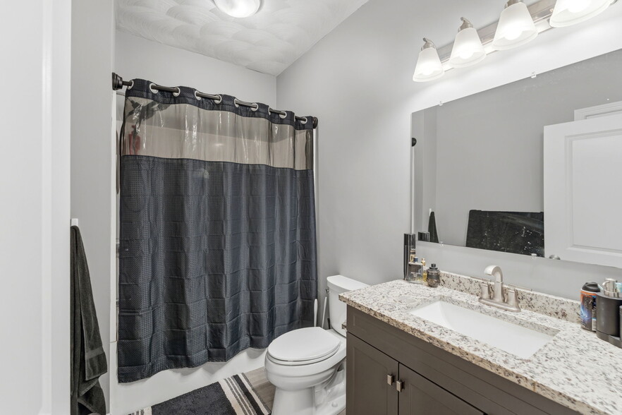 More Photos Of 1452 Plainfield Pike, Cranston Specialty For Sale