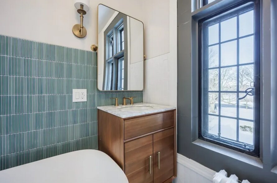 More Photos Of 935 East Ave, Rochester Office For Sale