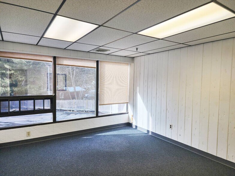 More Photos Of 274 Main St, Reading Office For Lease