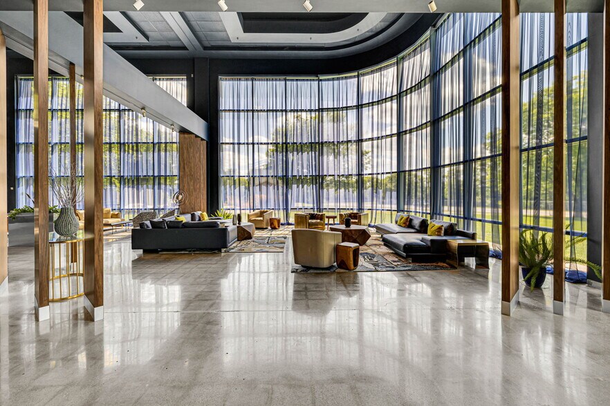 More Photos Of 5000 Northfield Ln, Spring Hill Movie Radio TVStudio For Sale