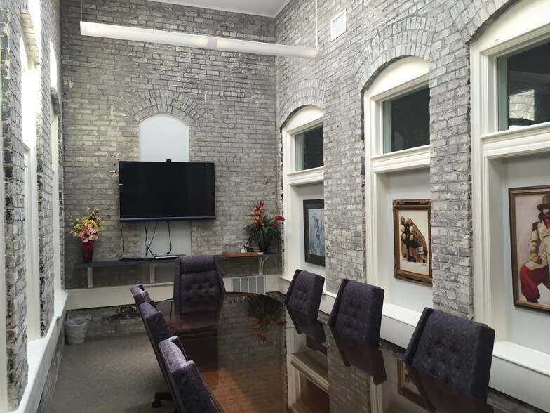 More Photos Of 1710 N 19th St, Tampa Office For Sale